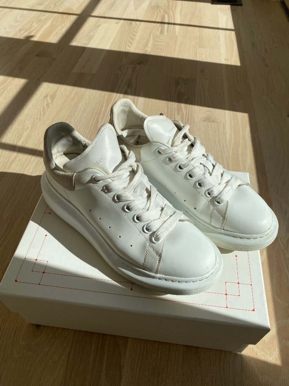ALEXANDER MCQUEEN Oversized Sneaker in White/Patchouli Size 40.5/10 - 10.5 -